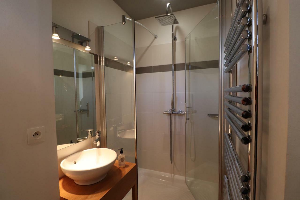 Le Doyenne - Entree Autonome - Hypercentre Bed & Breakfast Le Mans Bagian luar foto