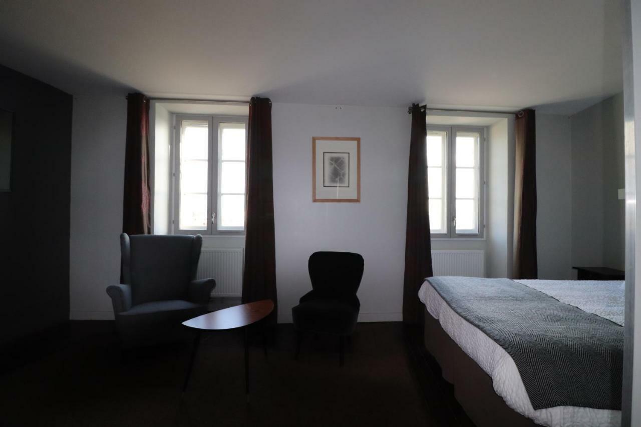 Le Doyenne - Entree Autonome - Hypercentre Bed & Breakfast Le Mans Bagian luar foto