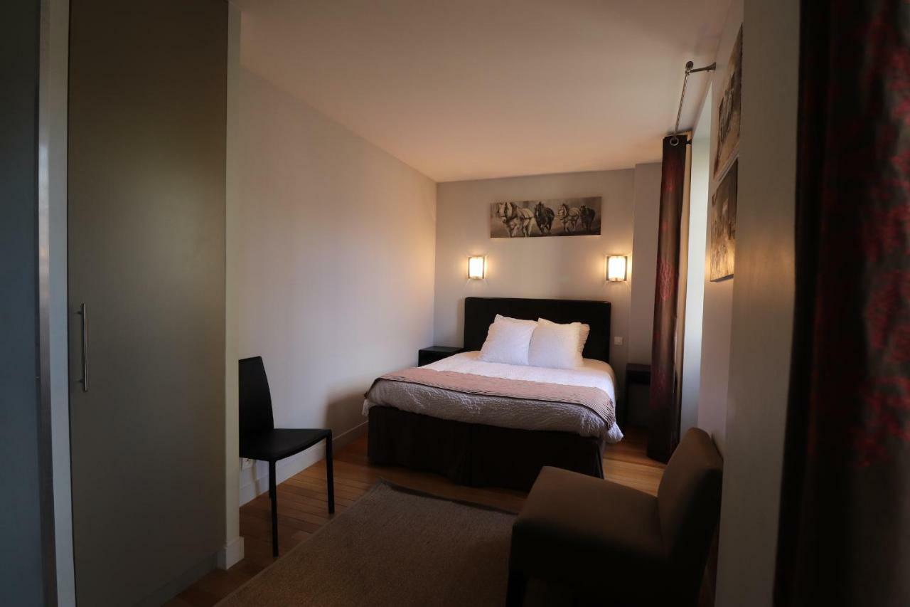 Le Doyenne - Entree Autonome - Hypercentre Bed & Breakfast Le Mans Bagian luar foto